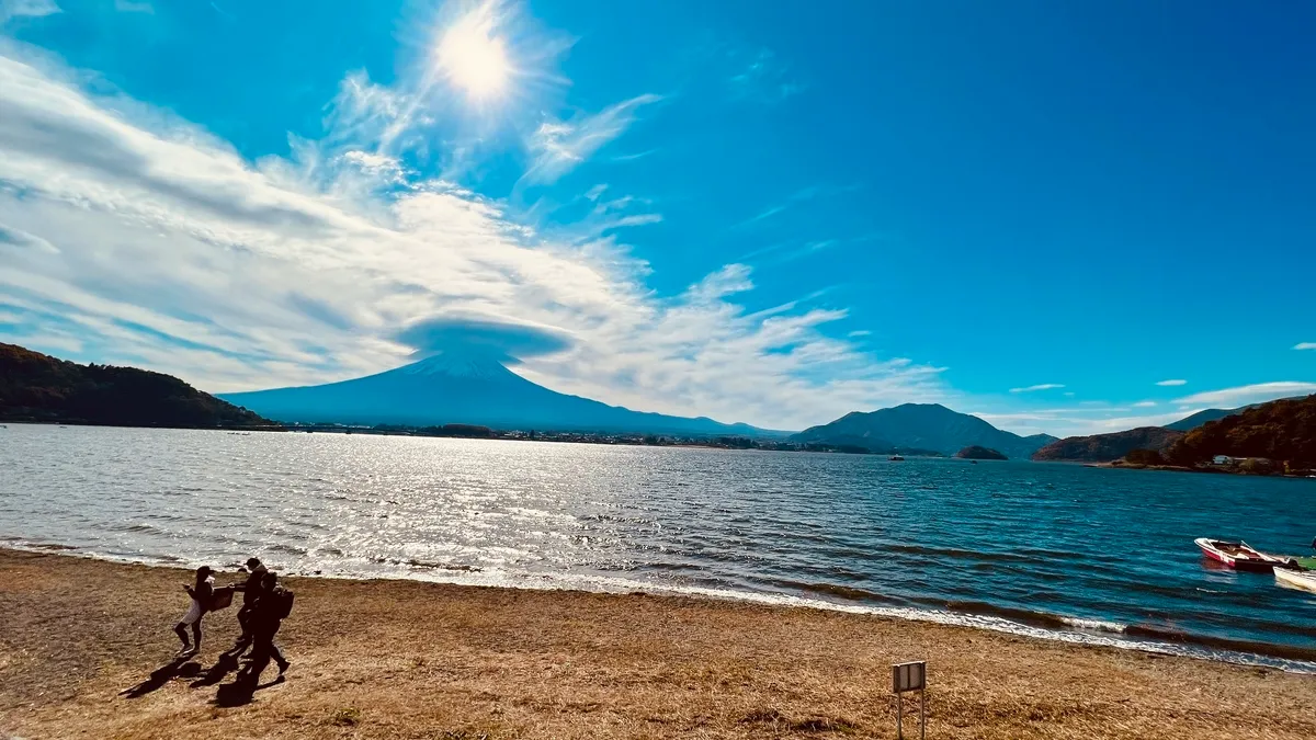 河口湖と富士山