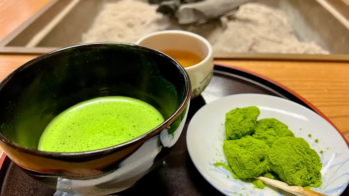 抹茶わらび餅の抹茶セット