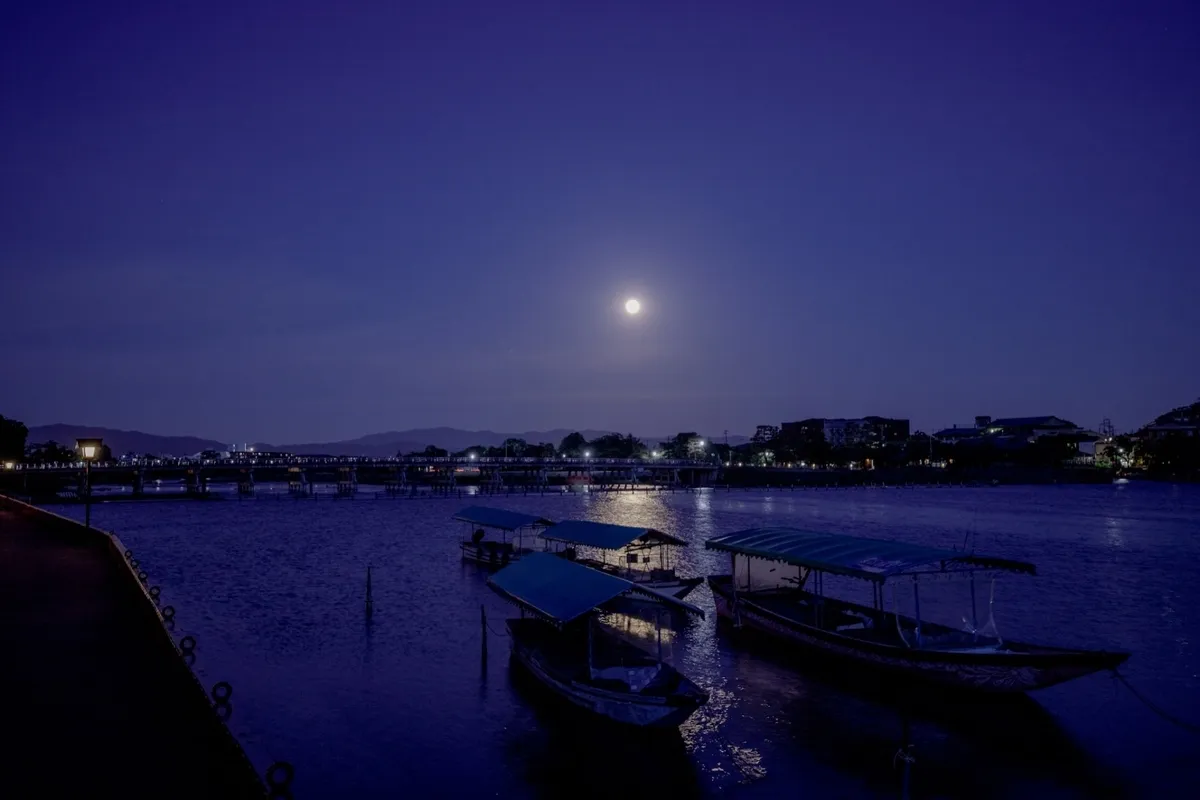 夜の渡月橋