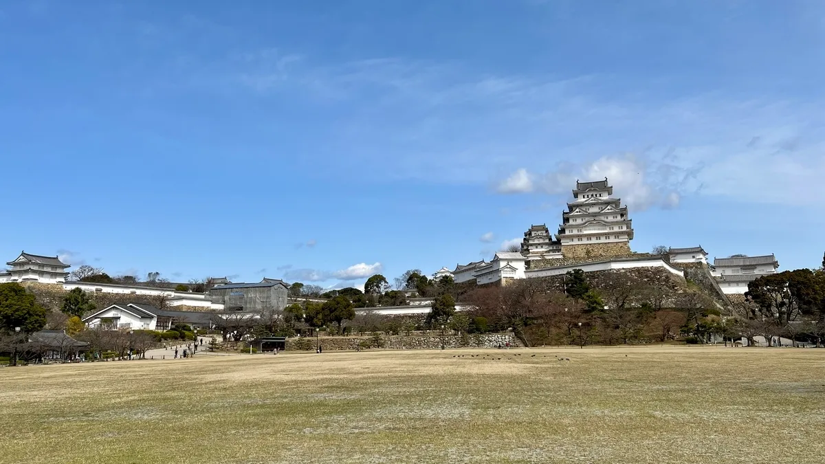 三の丸広場