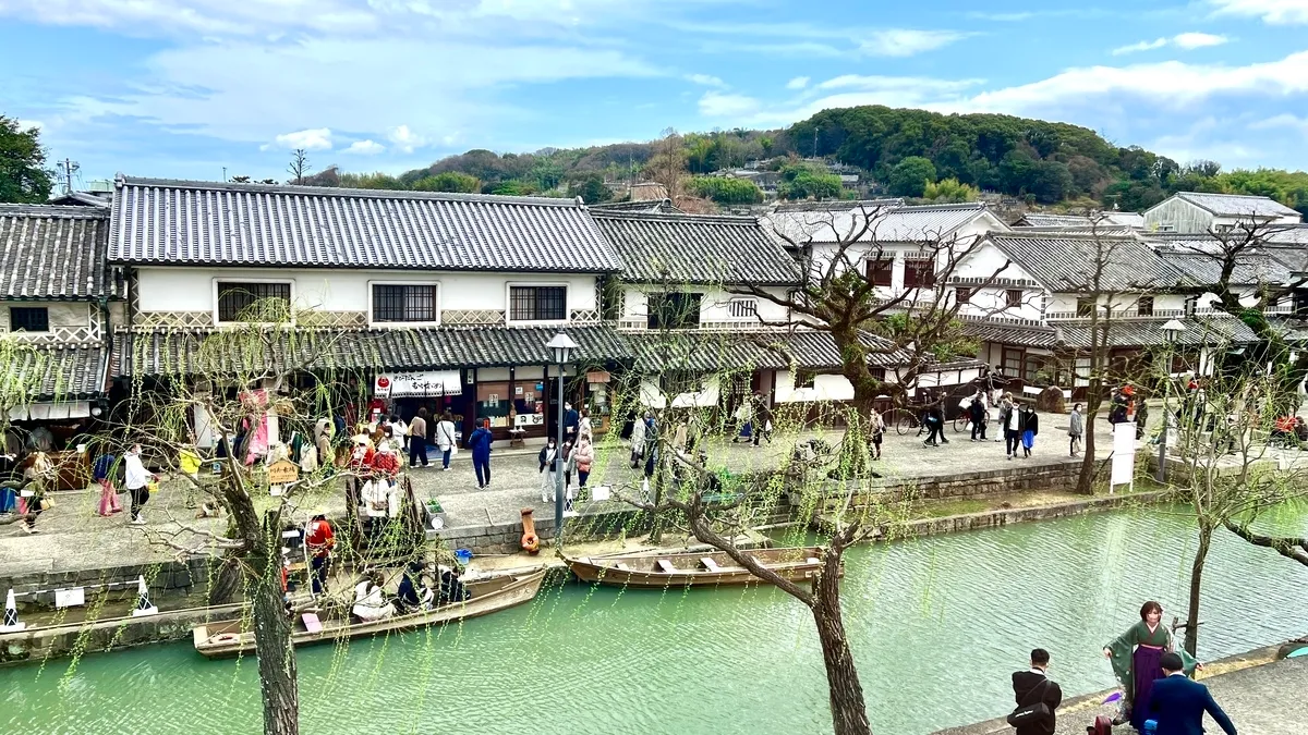 倉敷川沿いの町並み